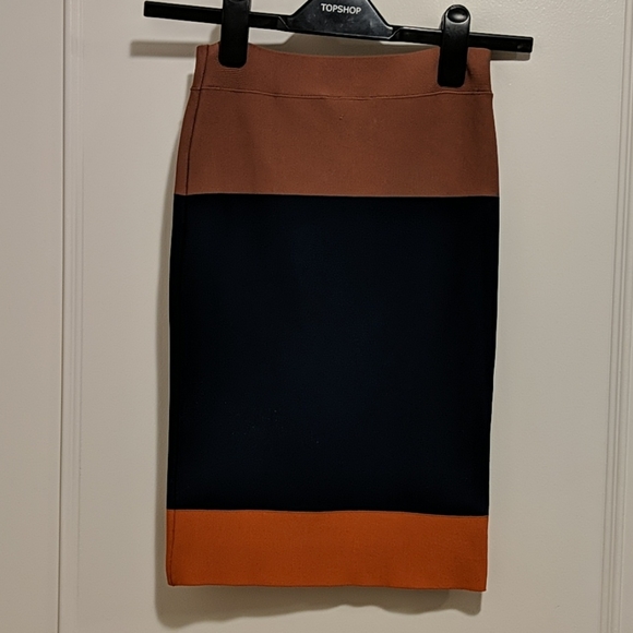 BCBGMaxAzria Colour Block Bodycon Skirt - Picture 2 of 3